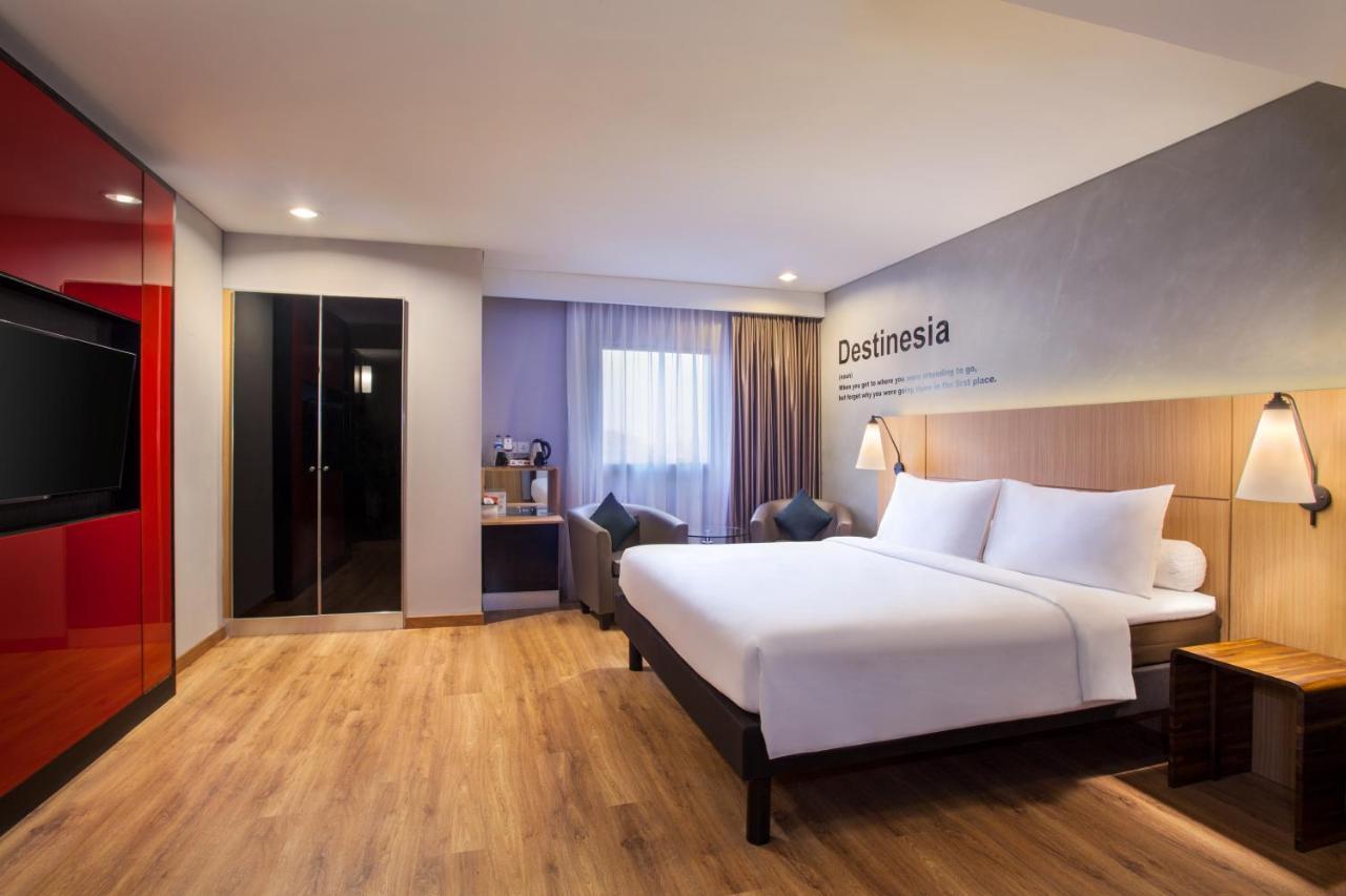 Ibis Pontianak City Center Luaran gambar